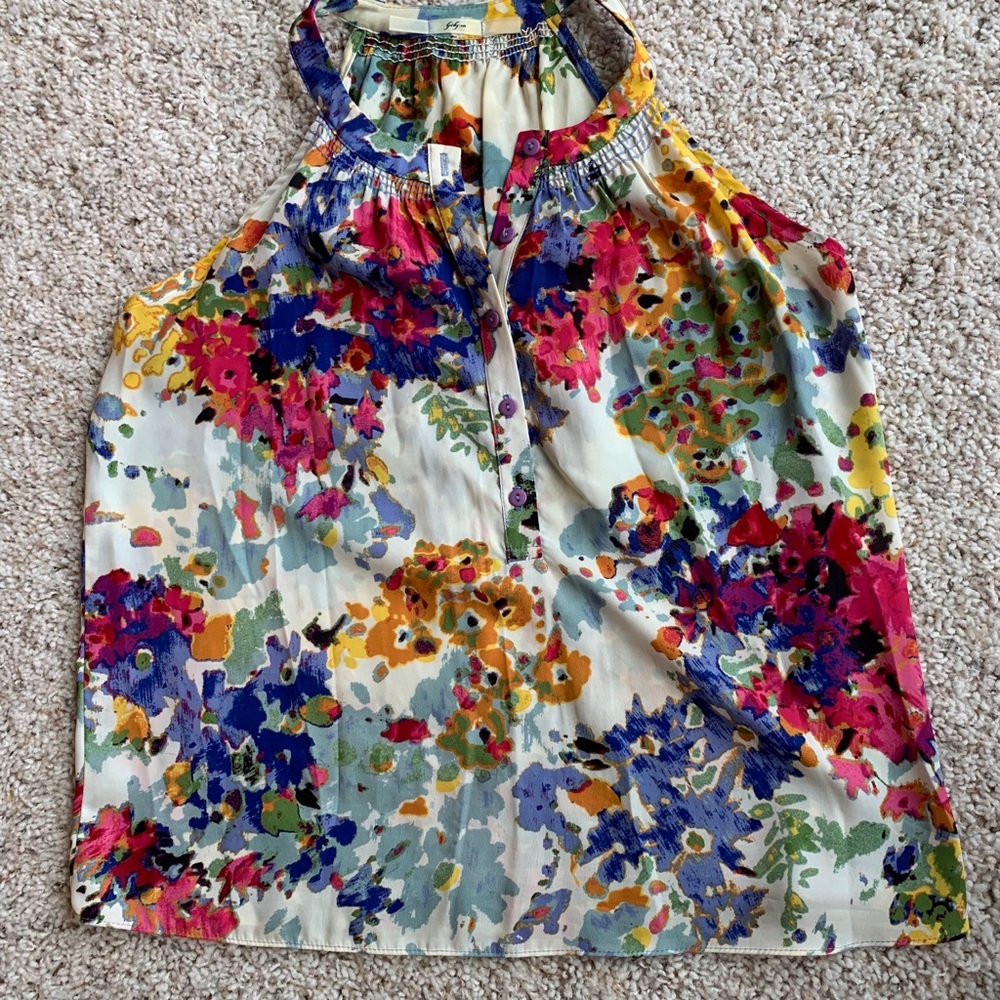 Floral Sleeveless Blouse